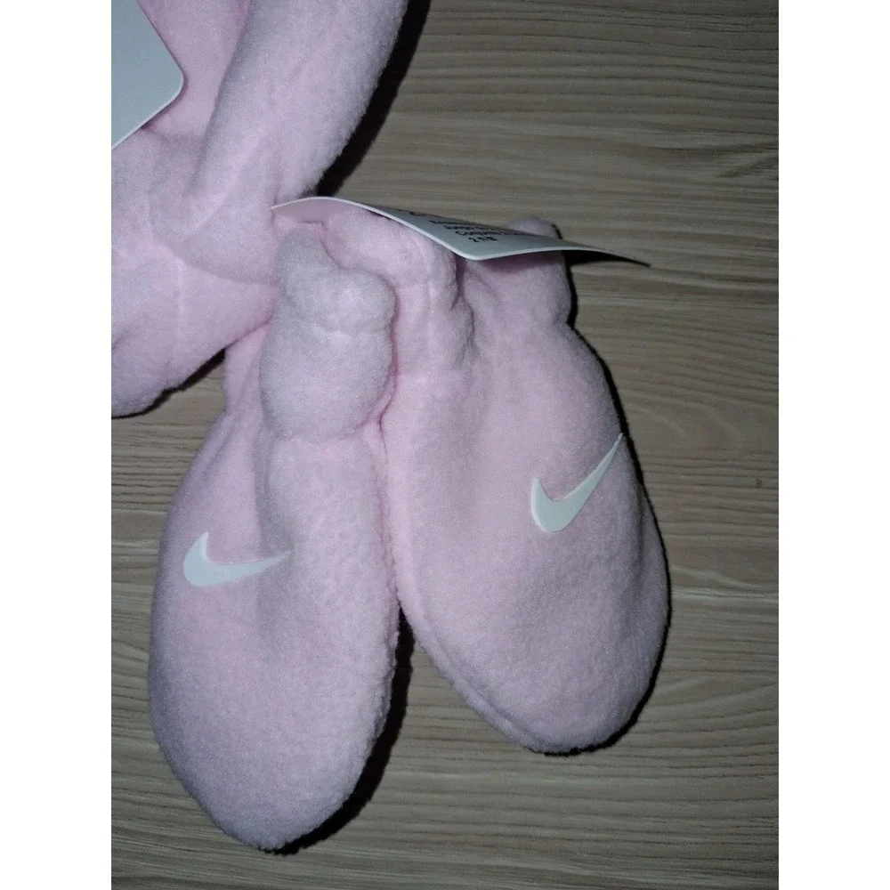 NWT Nike Swoosh 2pc Baby Fleece Hat and Mittens Set Pink Size 12-24M